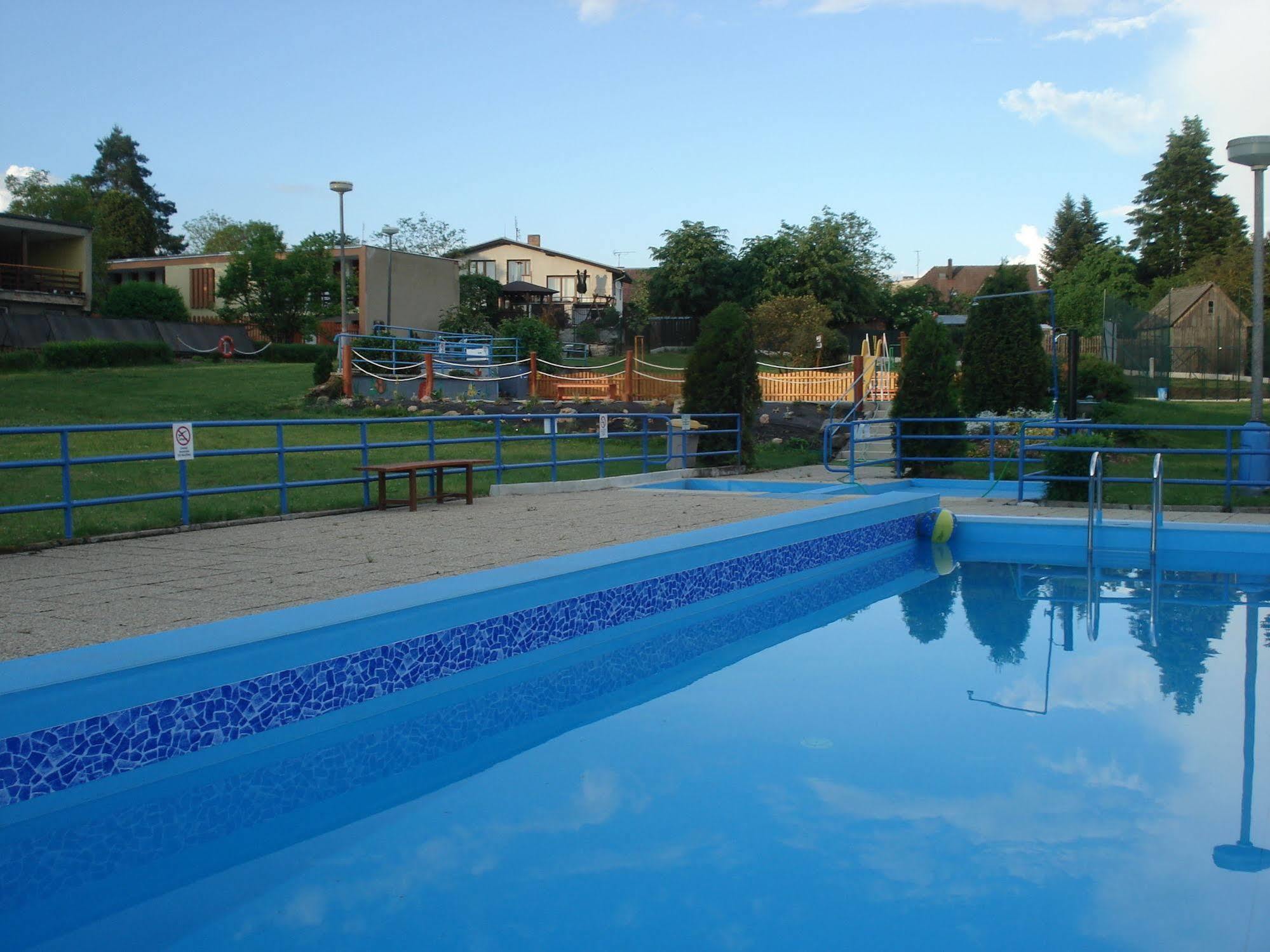 Resort Hotel Zvikov Zvíkovské Podhradí Extérieur photo