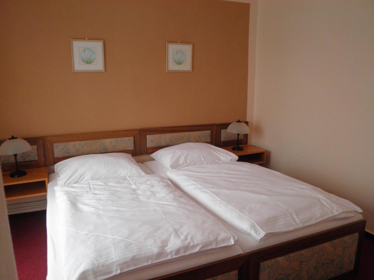 Resort Hotel Zvikov Zvíkovské Podhradí Extérieur photo